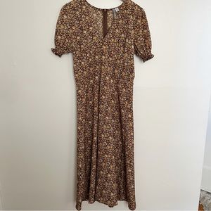Vintage-inspired Brown Floral Cottagecore Maxi Dress